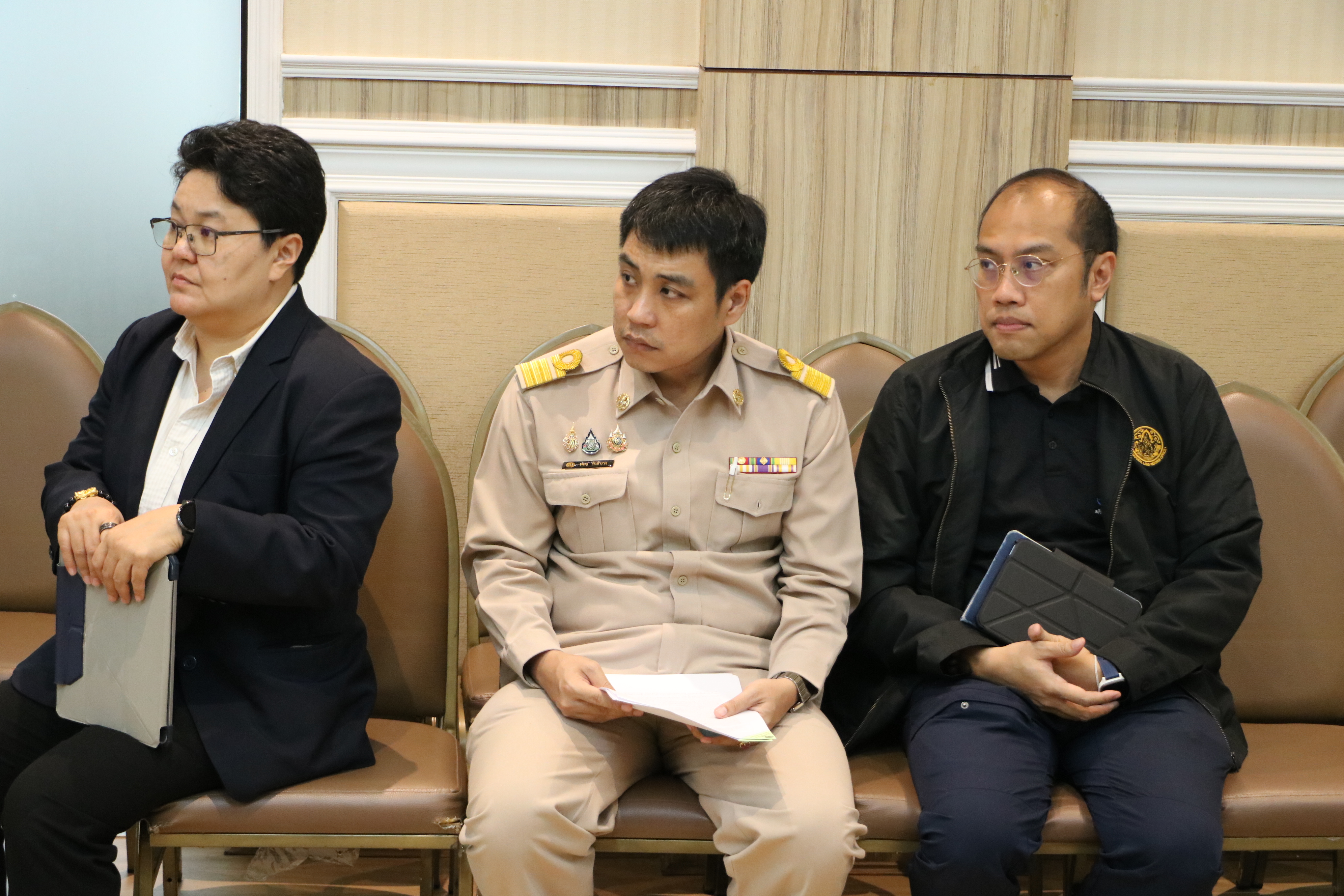 title - ส.ป.ก. ร่วมแถลงข่าวรายงานสถานการณ์น้ำ กระทรวงเกษตรและสหกรณ์